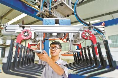 共推計算機視覺與機械設(shè)備研發(fā) 智能化制造的新引擎