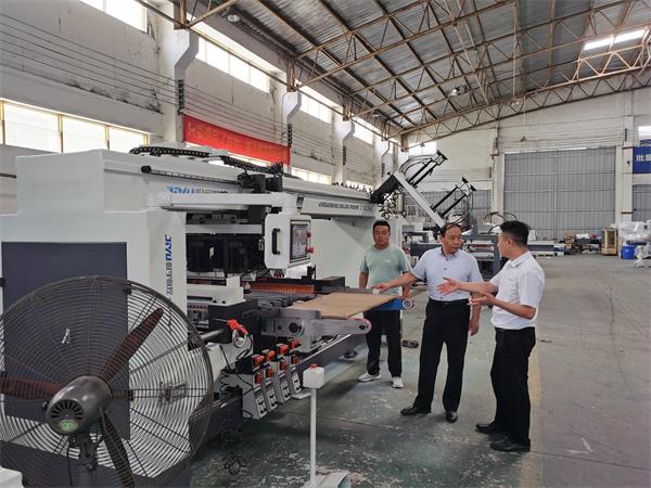 攜竭誠之心 引企業(yè)入寧——寧津縣長官鎮(zhèn)赴粵招商聚焦機械設(shè)備研發(fā)