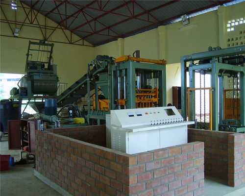 福州華銳方正機械 深耕機械設(shè)備研發(fā)，引領(lǐng)制磚機行業(yè)創(chuàng)新